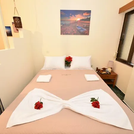 Apartament Alitocatos *